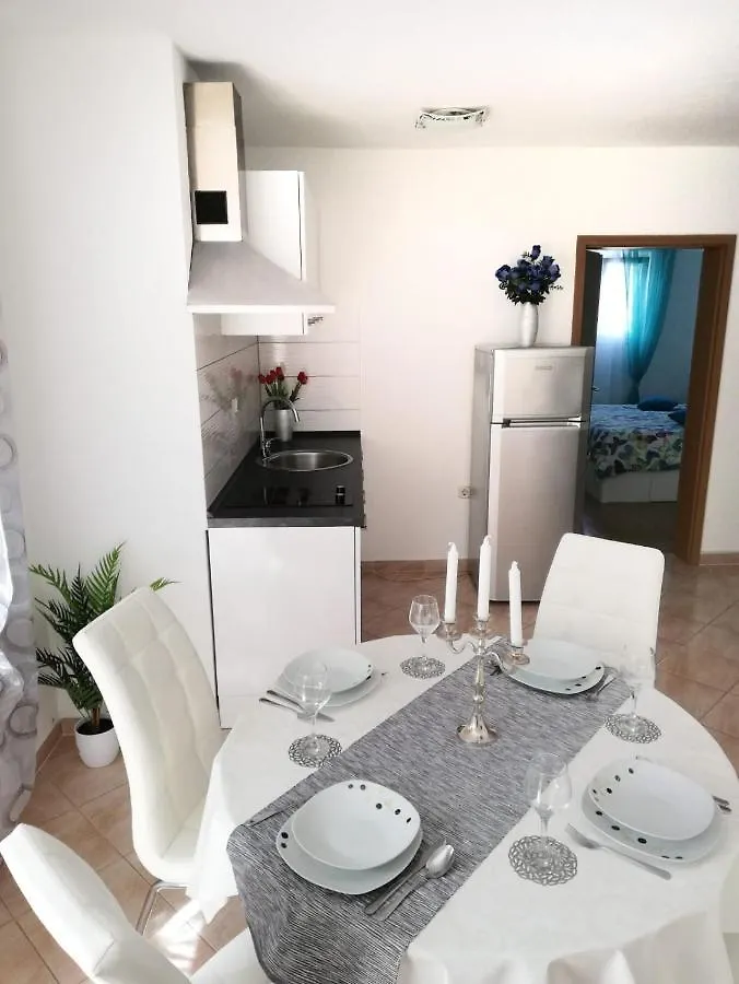 Apartment Toni With Private Parking Zadar