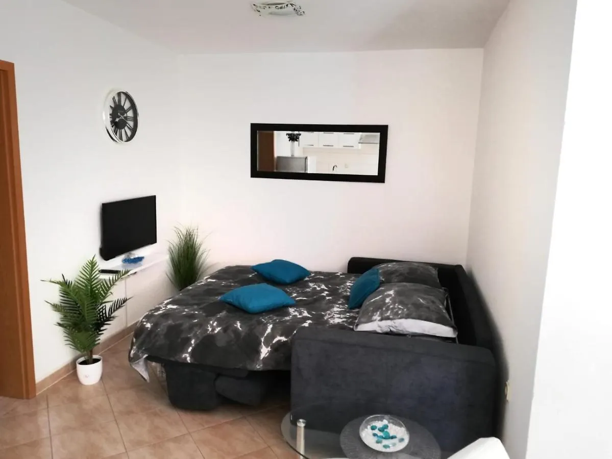 Apartment Toni With Private Parking Zadar