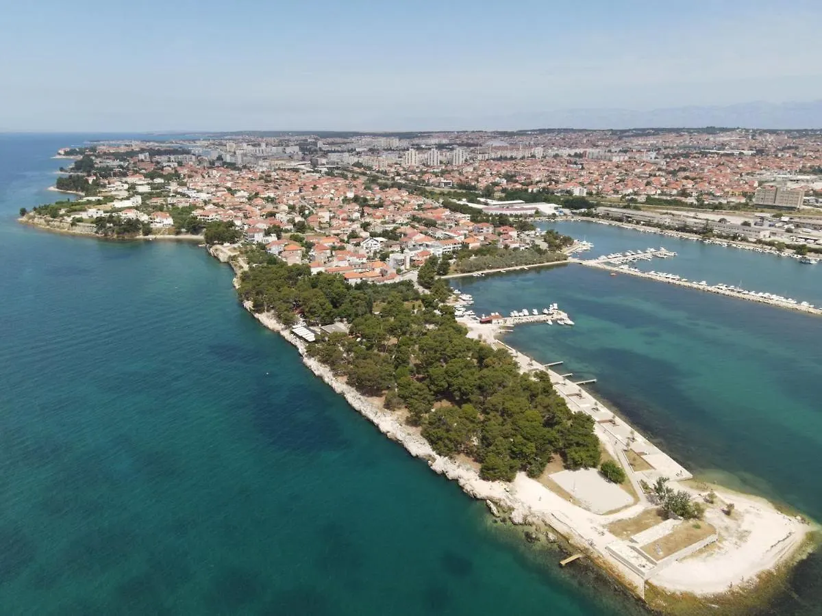 Apartment Toni With Private Parking Zadar