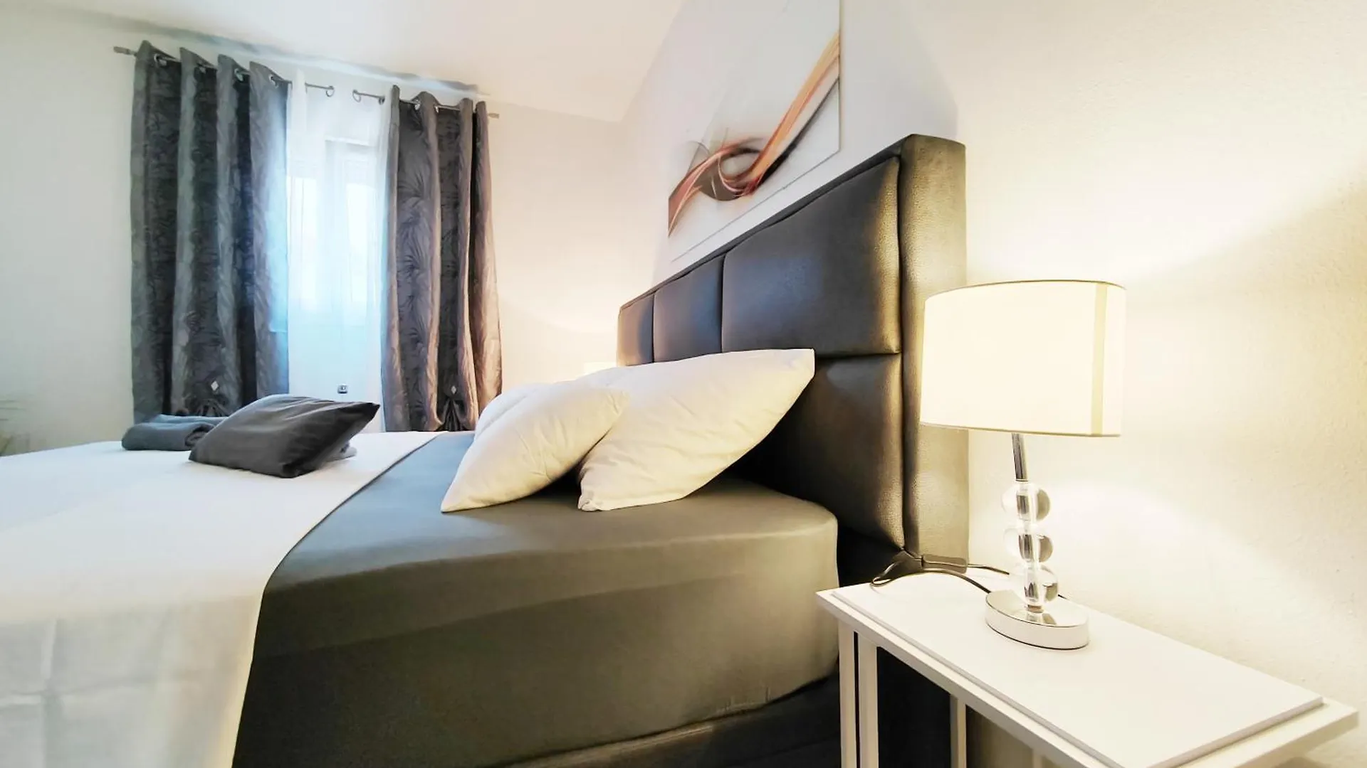 Apartment Toni With Private Parking Zadar